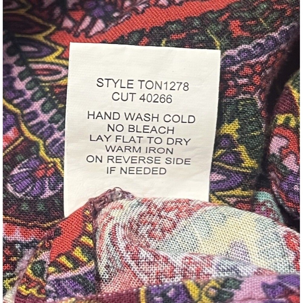 Figueroa & Flower Women’s Maroon Paisley Tunic Long Sleeve V- Neck Tie Neck L - Picture 6 of 6